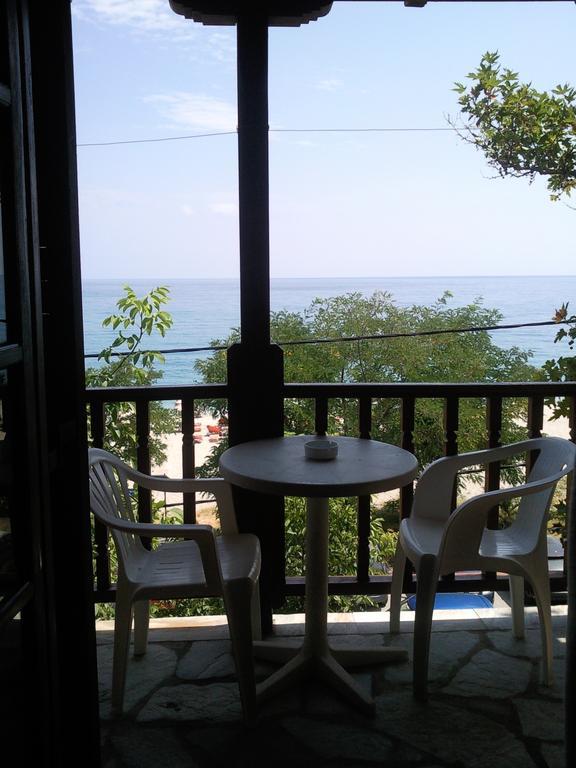 Katerina Hotel Chorefton Quarto foto
